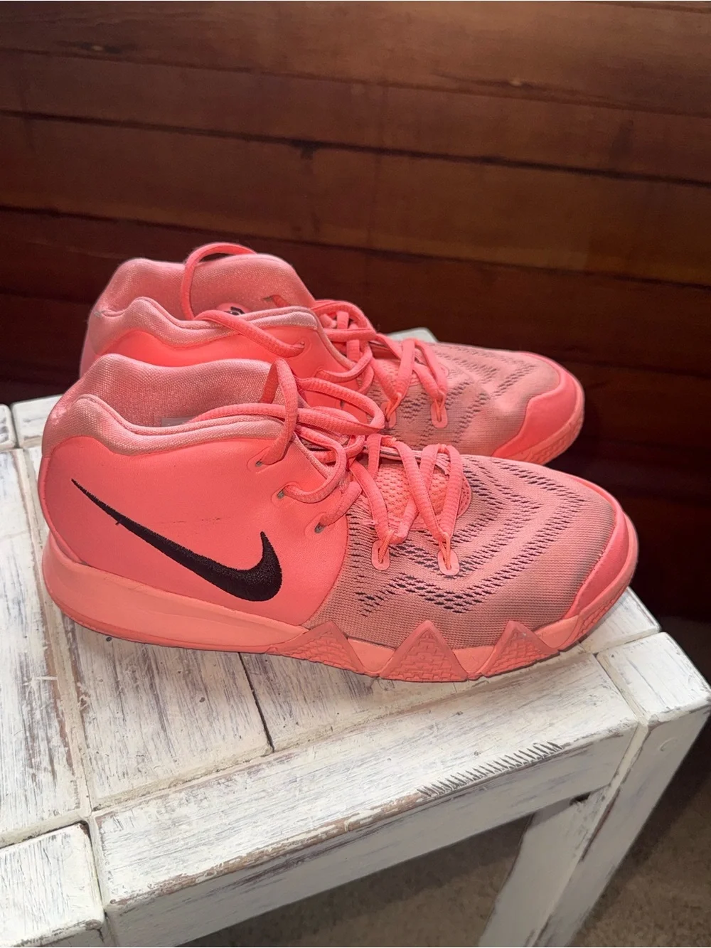 Nike Kyrie 4 - Youth Size 3